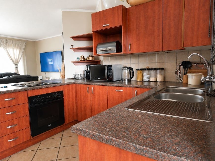 2 Bedroom Property for Sale in Rustenburg Central North West
